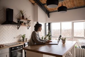 Cuisine ouverte lieu de vie même pour travailler